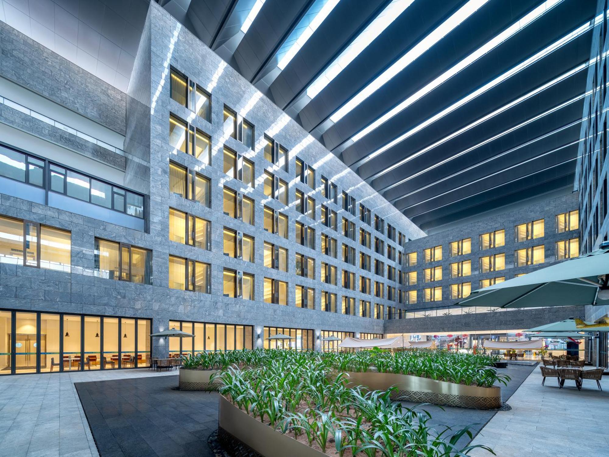 Sanya Phoenix Airport Hotel Exterior photo
