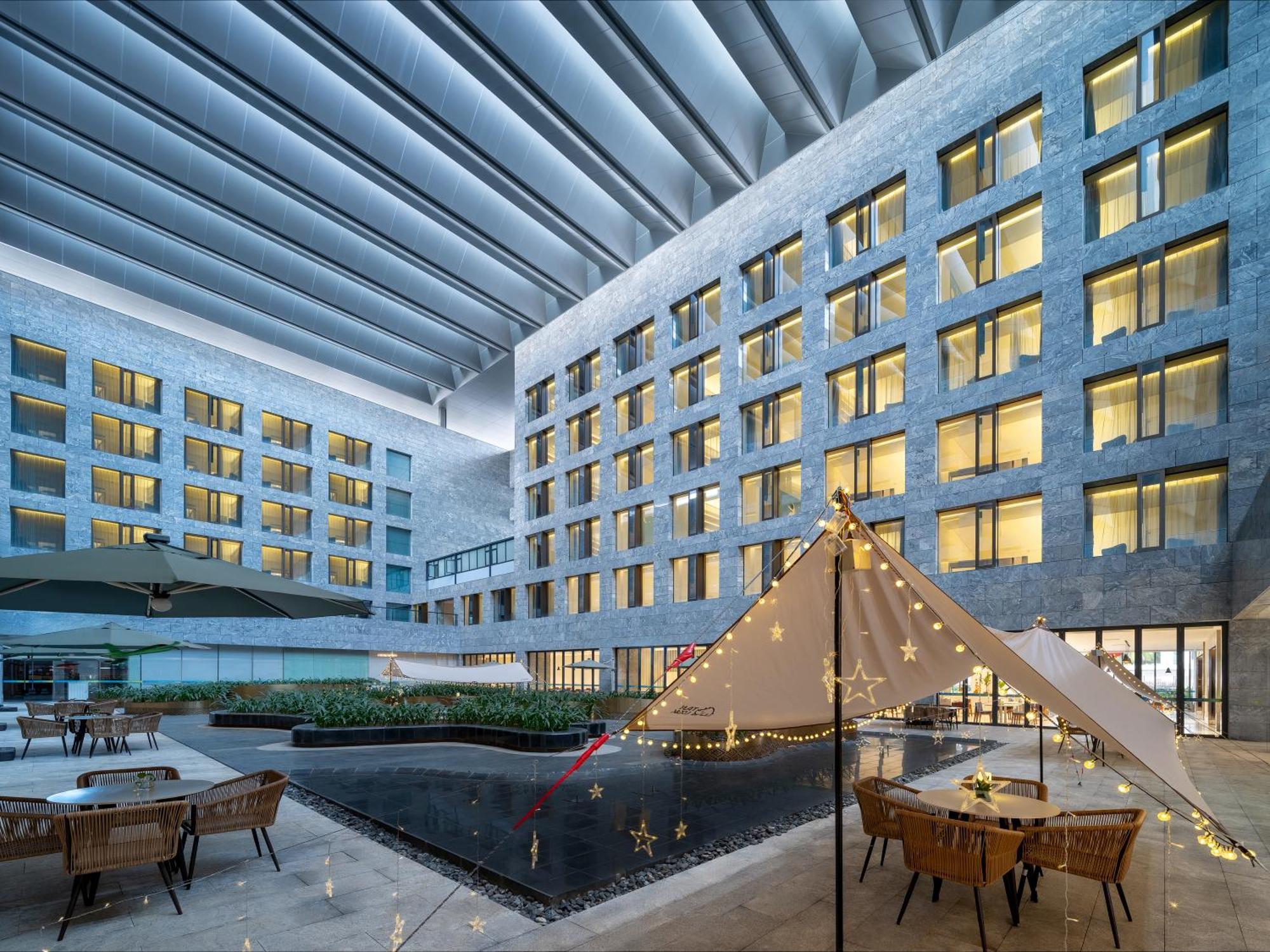 Sanya Phoenix Airport Hotel Exterior photo