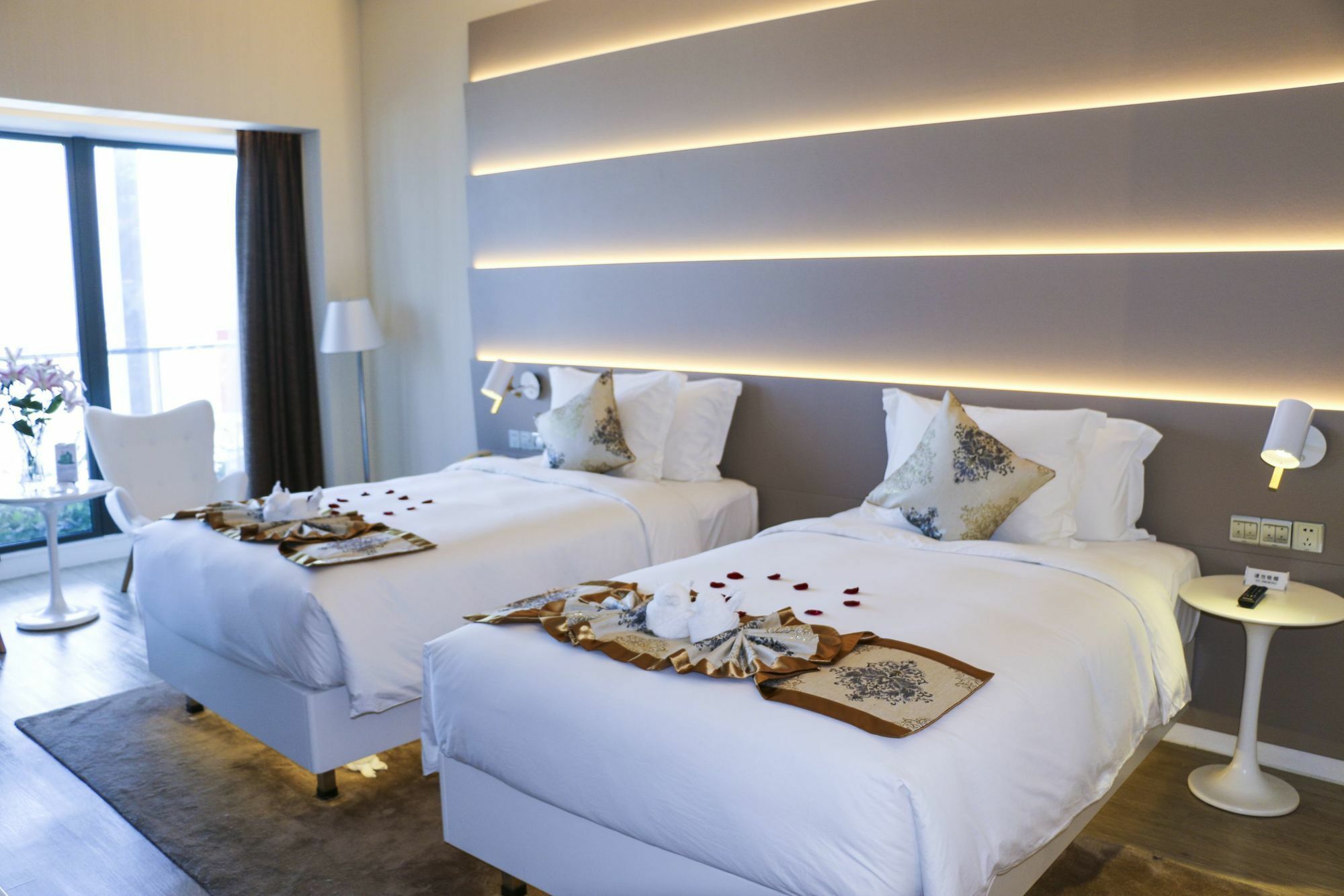 Sanya Phoenix Airport Hotel Exterior photo