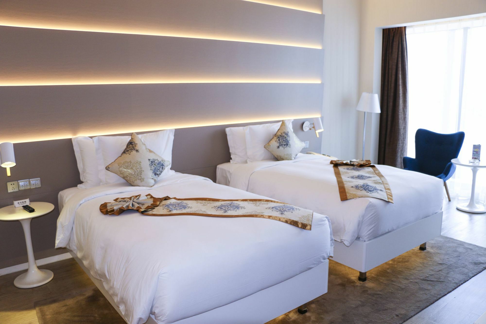 Sanya Phoenix Airport Hotel Exterior photo